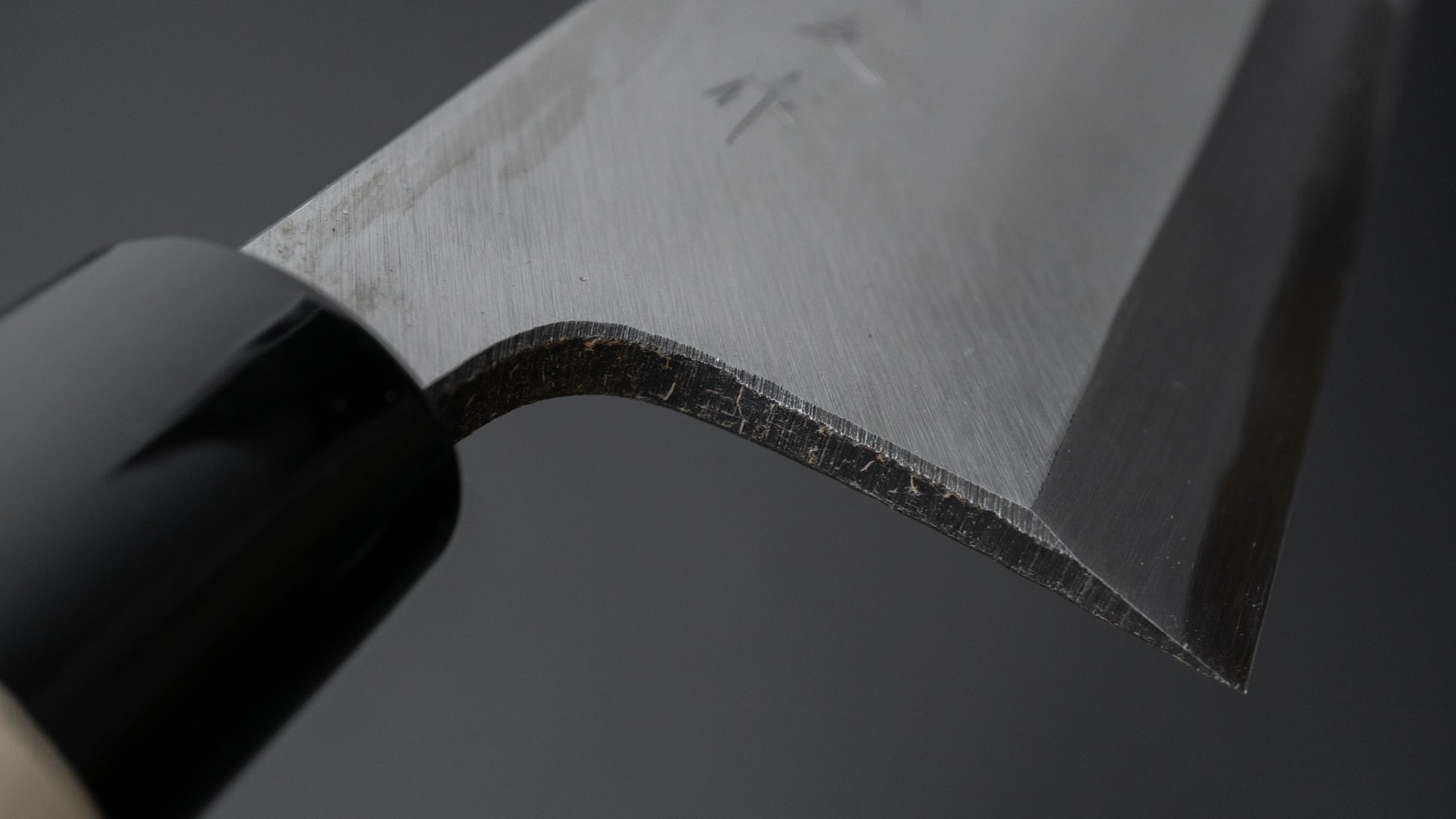 Morihei Yoshitomo Deba 240 Poplar Handle - HITOHIRA