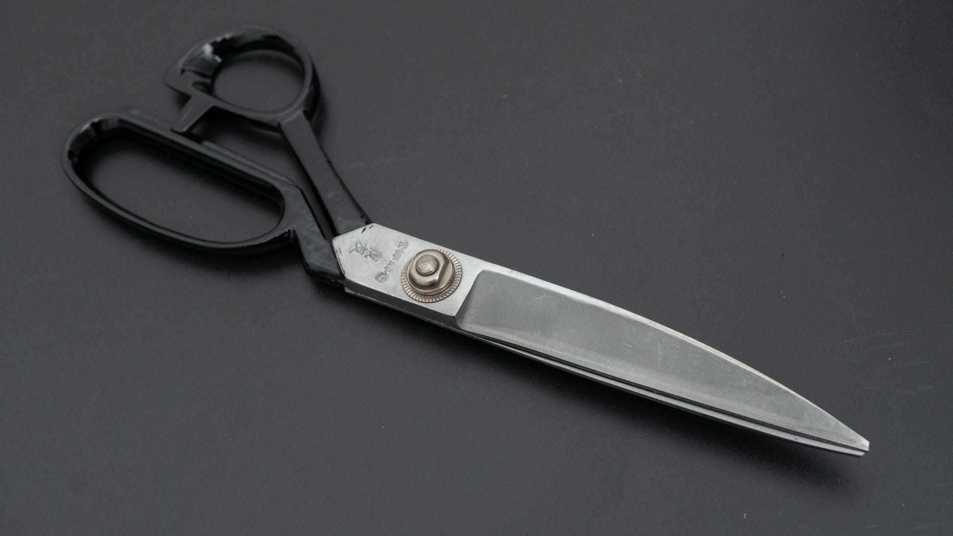 Morihei Yoshitomo Fabric Shears 220mm - HITOHIRA