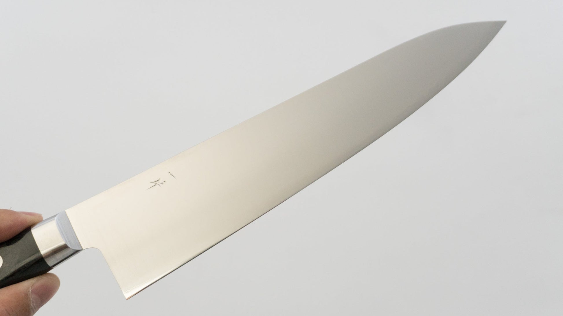 Hitohira T10 Migaki Gyuto 210mm Pakka Handle - HITOHIRA