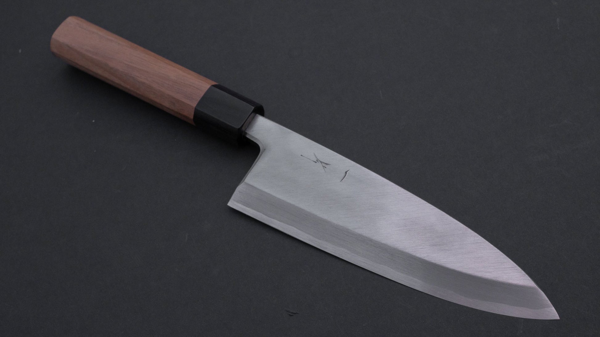 Hitohira Kikuchiyo Manzo White #3 Deba 165mm Walnut Handle (Saya) | HITOHIRA