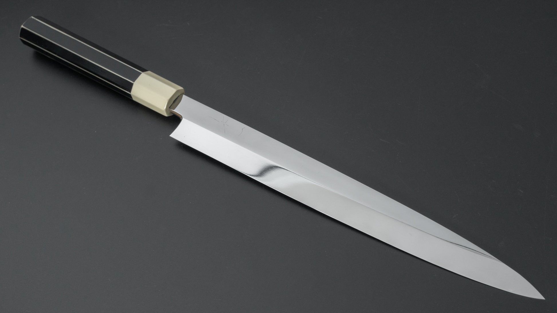 Hitohira Yamatsuka Mosuke Mirror Polished Ginsan Honyaki Yanagiba 270mm Lacquered Handle (Black and White/ Saya) - HITOHIRA