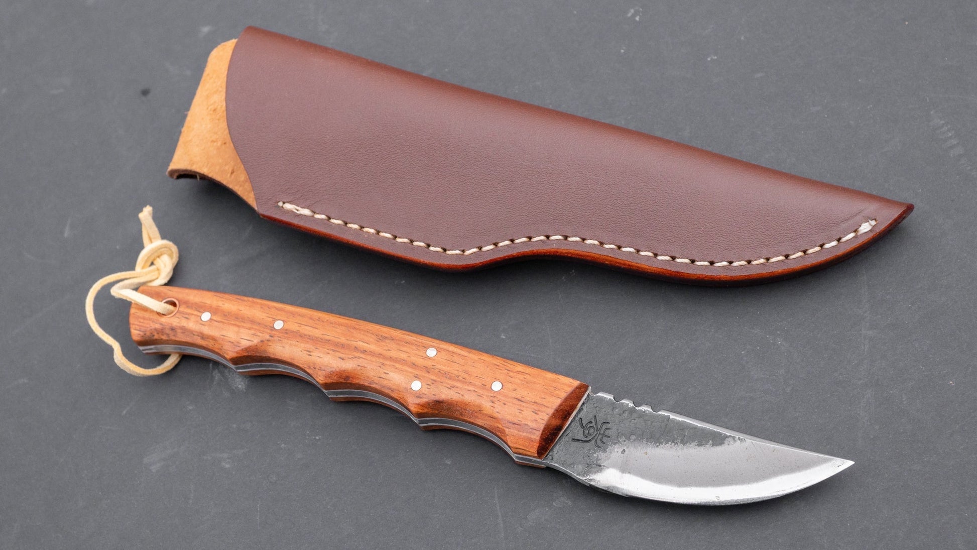 Fukuta Blue #2 Hunting Fixed Blade 60mm Rosewood Handle | HITOHIRA