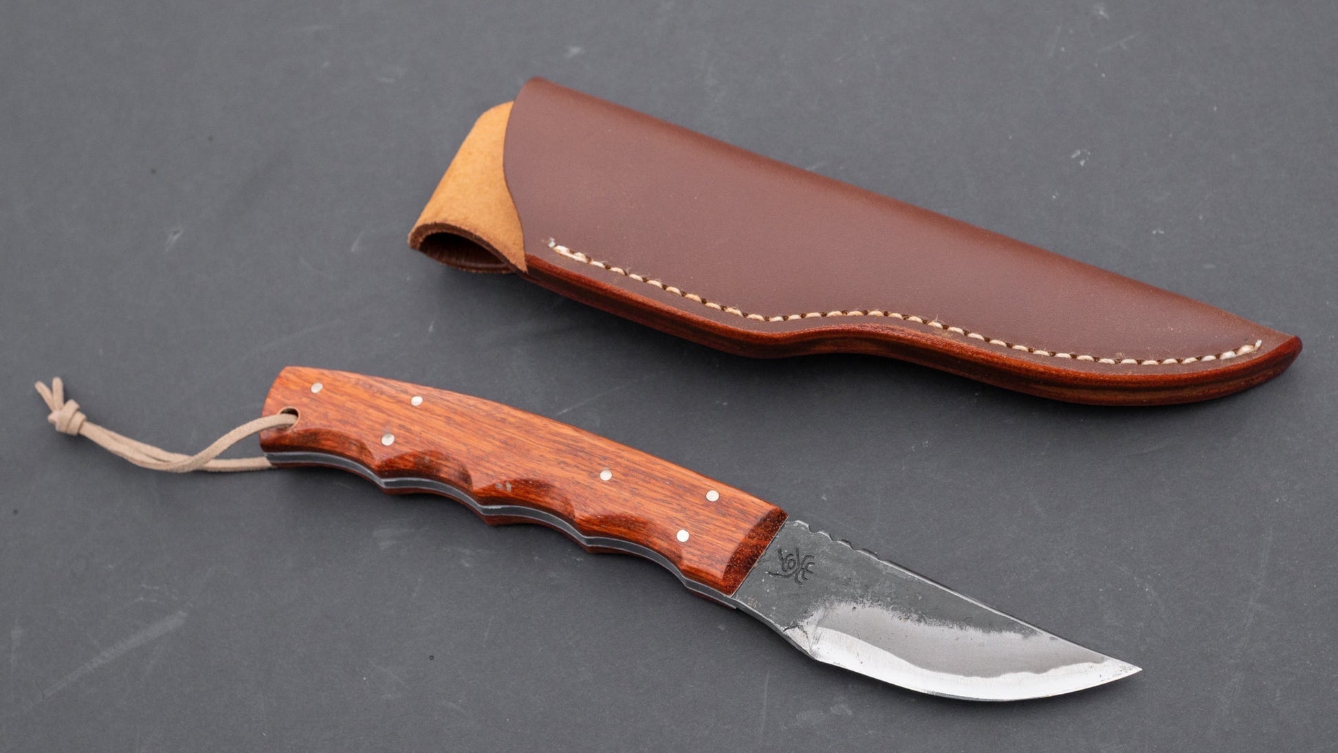 Fukuta Blue #2 Hunting Fixed Blade 70mm Rosewood Handle | HITOHIRA