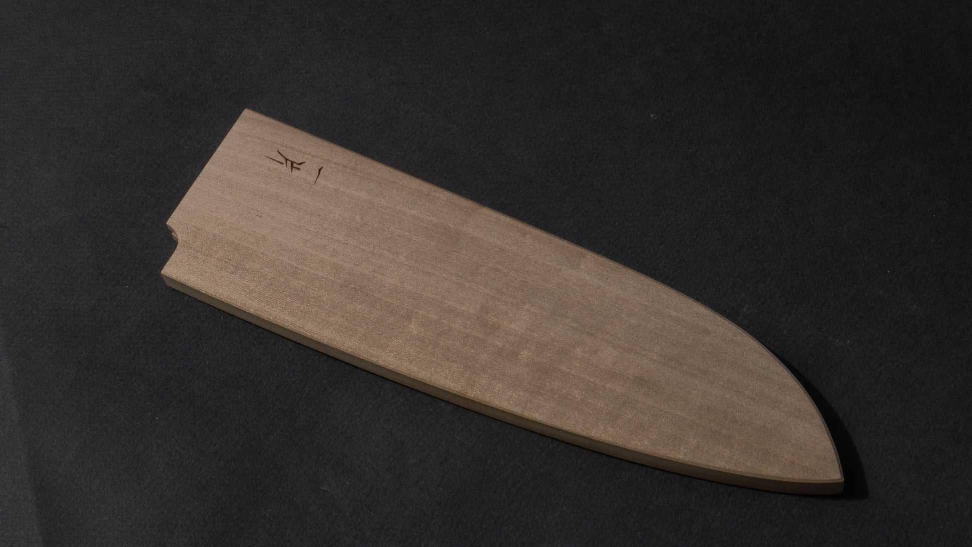 Hitohira WB Ho Wood Saya Santoku 180mm (4.5mm/ Wa) | HITOHIRA