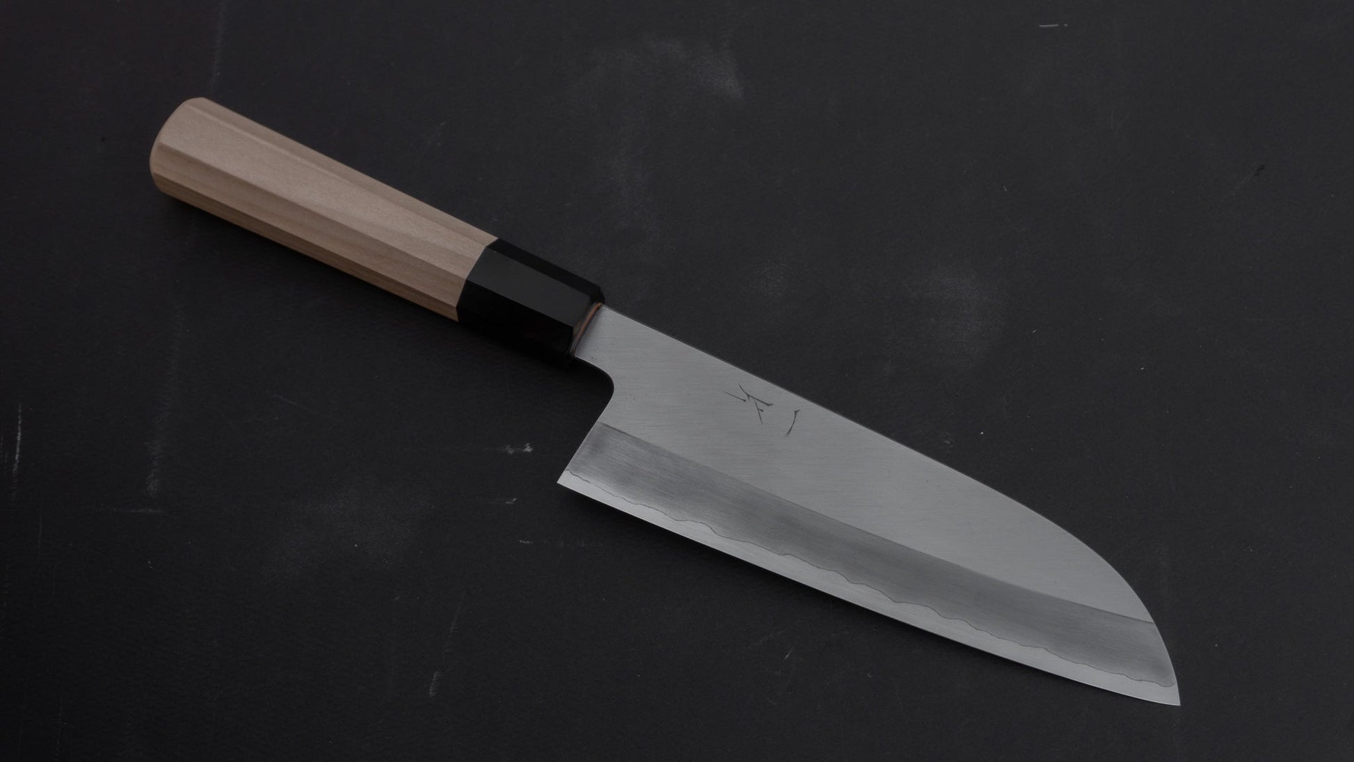 Hitohira Ginsan Santoku 180mm Ho Wood Handle (Wide) | HITOHIRA