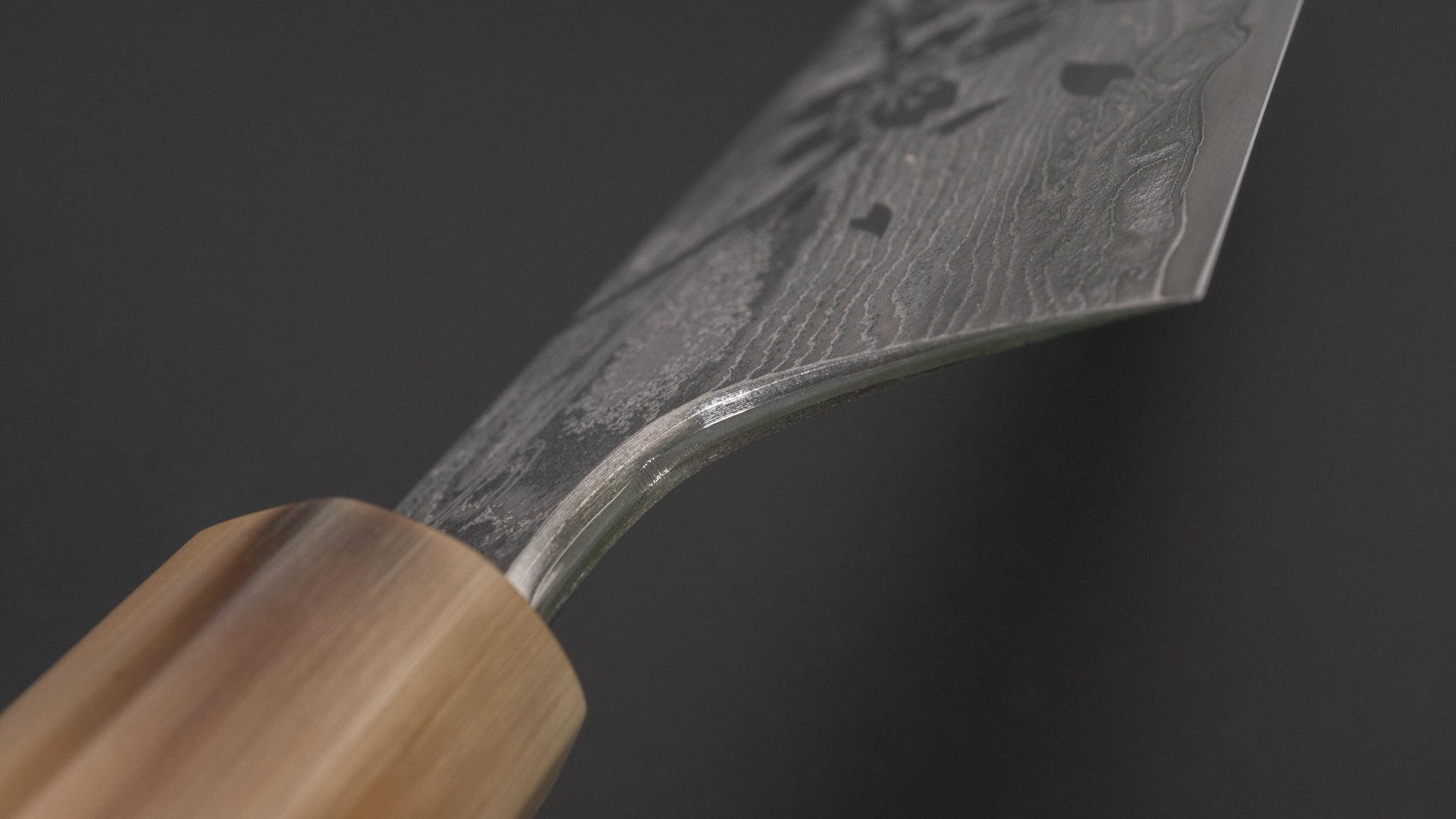 Hitohira Uki Sakura Damascus Kiritsuke Gyuto 240mm Sakura Handle (Kambei Sharpening/ Saya) | HITOHIRA