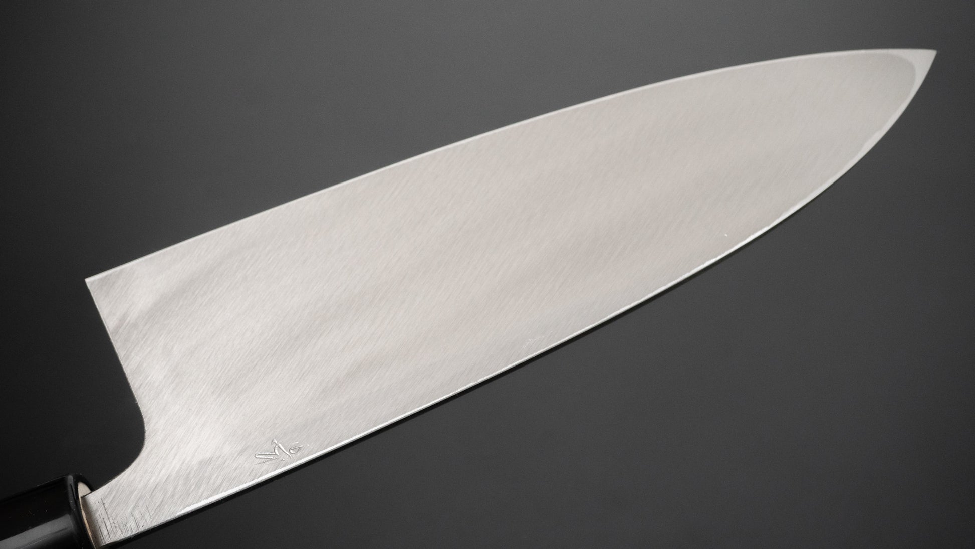 Morihei Yoshitomo Deba 210mm Poplar Handle - HITOHIRA