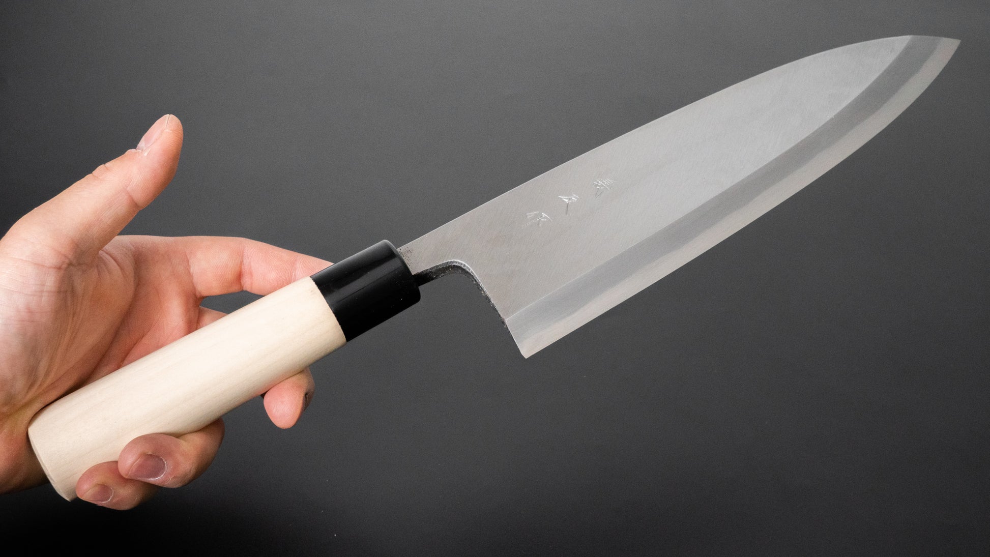 Morihei Yoshitomo Deba 225mm Poplar Handle - HITOHIRA