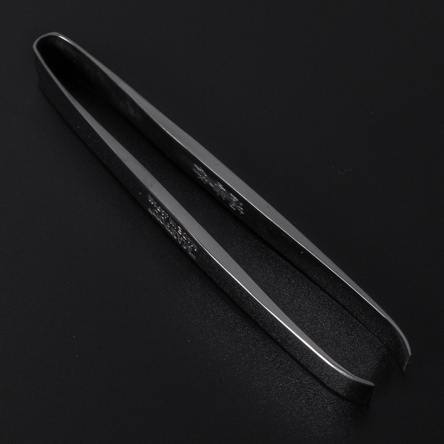 Manpo Facial Hair Tweezer 80mm (Mirror Polished) - HITOHIRA