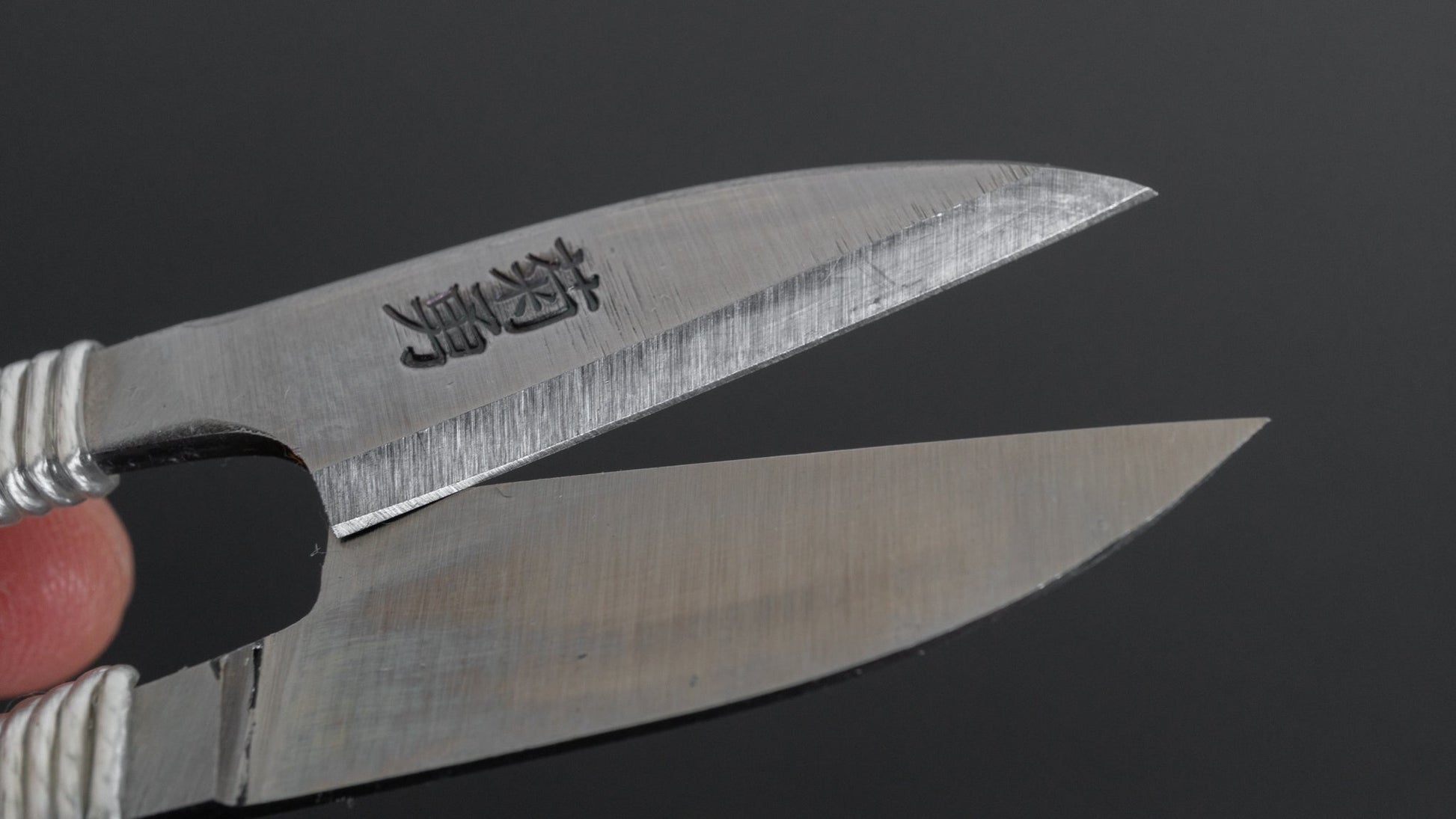 Morihei Kikuyu Nigiri Thread Shears 105mm - HITOHIRA