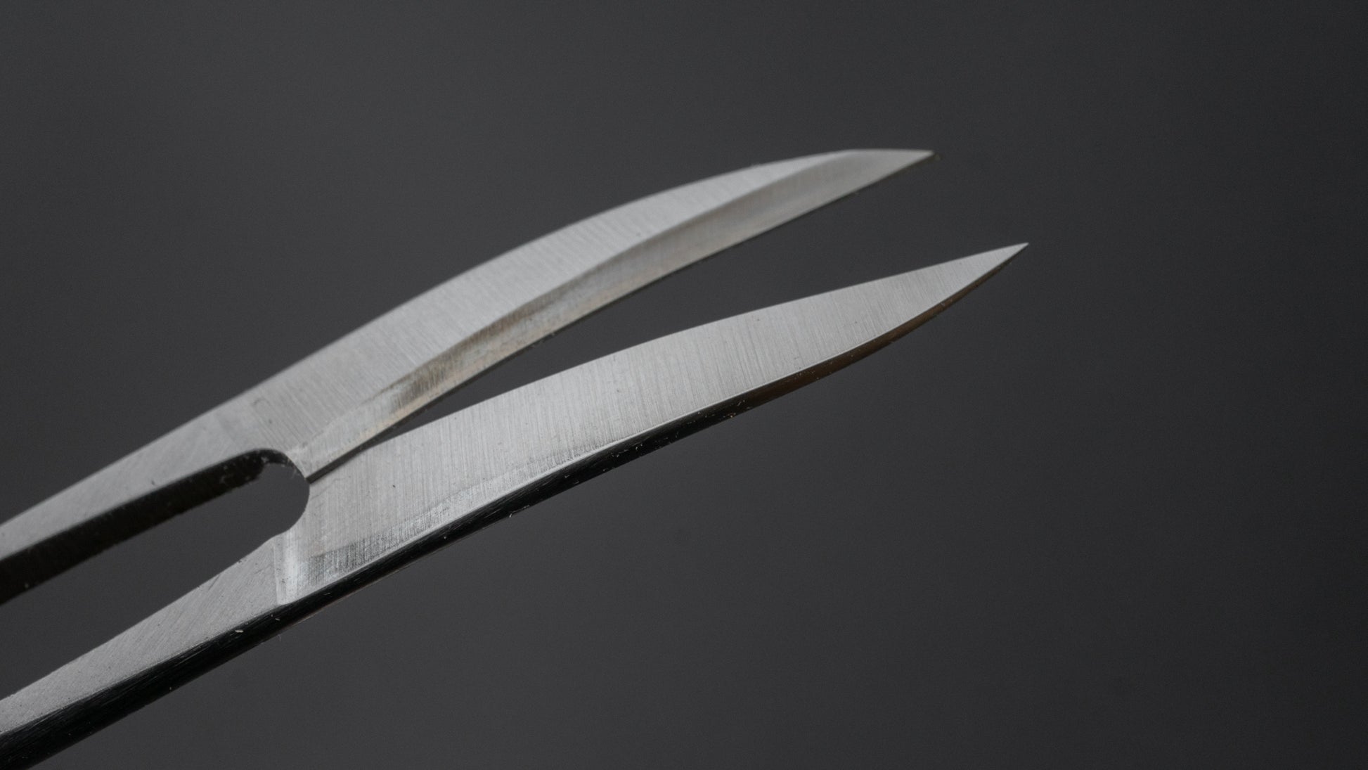 Morihei Kikuyu Nigiri Thread Shears 105mm (Nallow Curved) - HITOHIRA