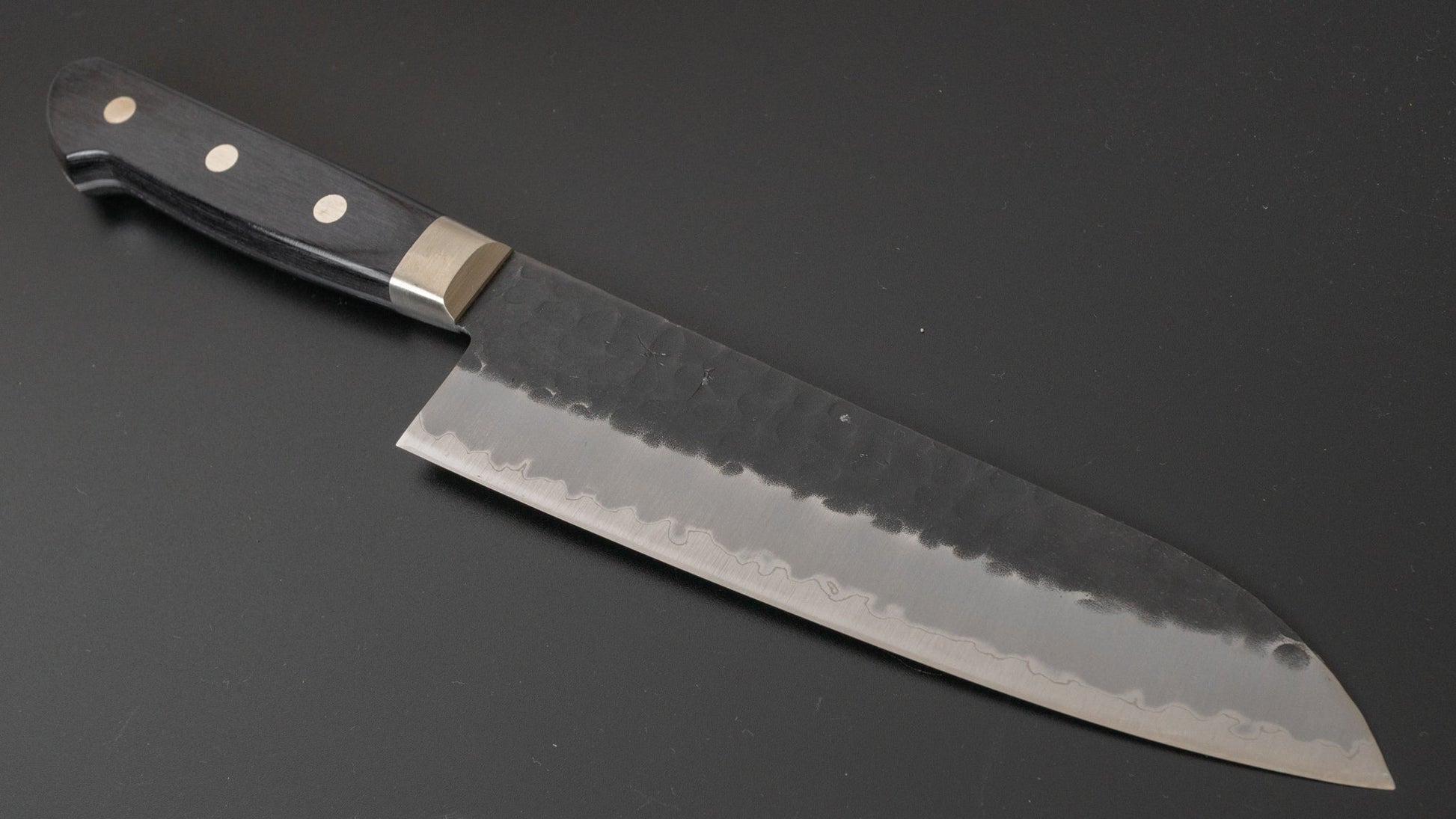 Hitohira Futana SB Kuro Tsuchime Santoku 180mm Pakka Handle | HITOHIRA